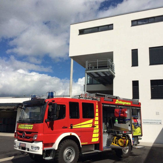 Einsatzwagen der Kreisfeuerwehr Meschede Zentrale